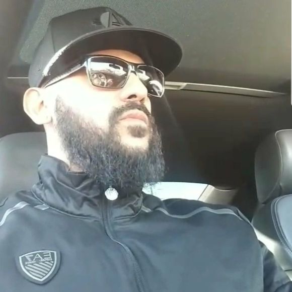 Meet your Posher, Patricio - Picture 1 of 2